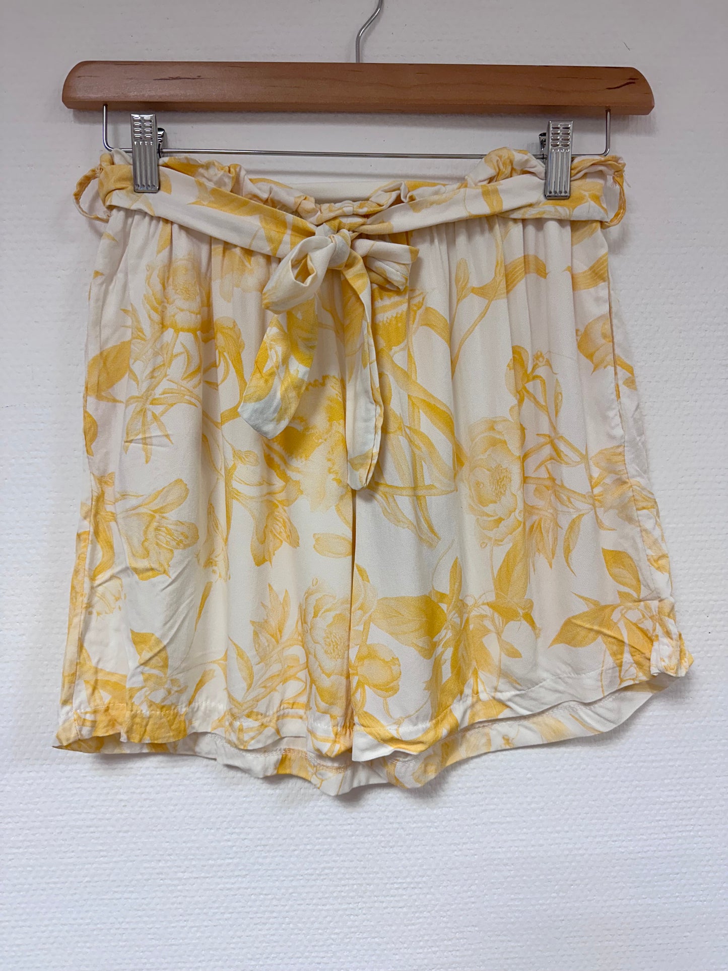 Short ALISON motifs à fleurs